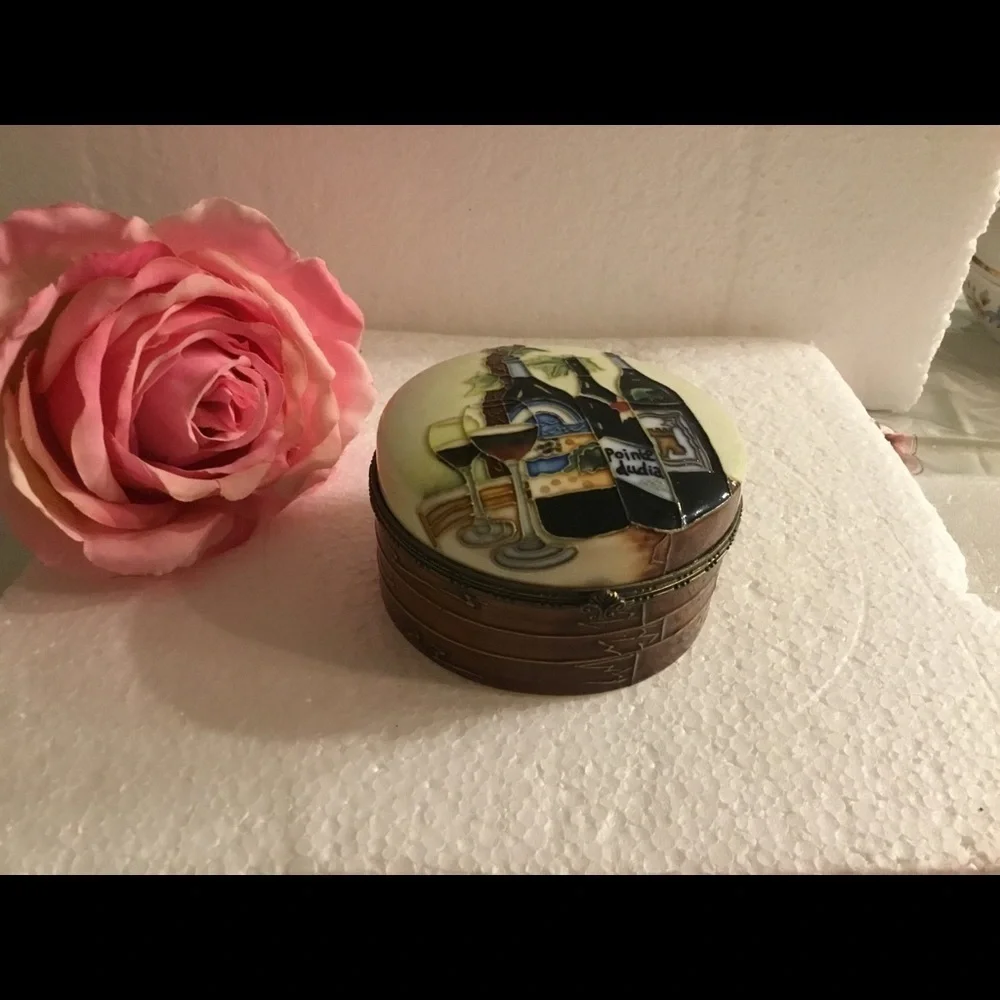 💐🌹vintage‎ 🍷 WINE ACCESSORY TRINKET BOX💐